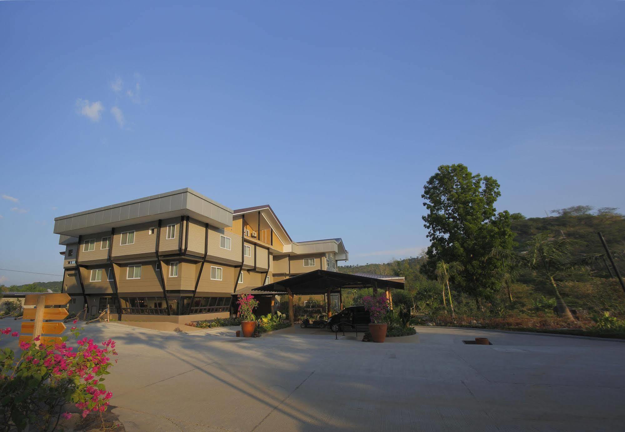 Green Canyon Leisure Farms Clark Field Extérieur photo